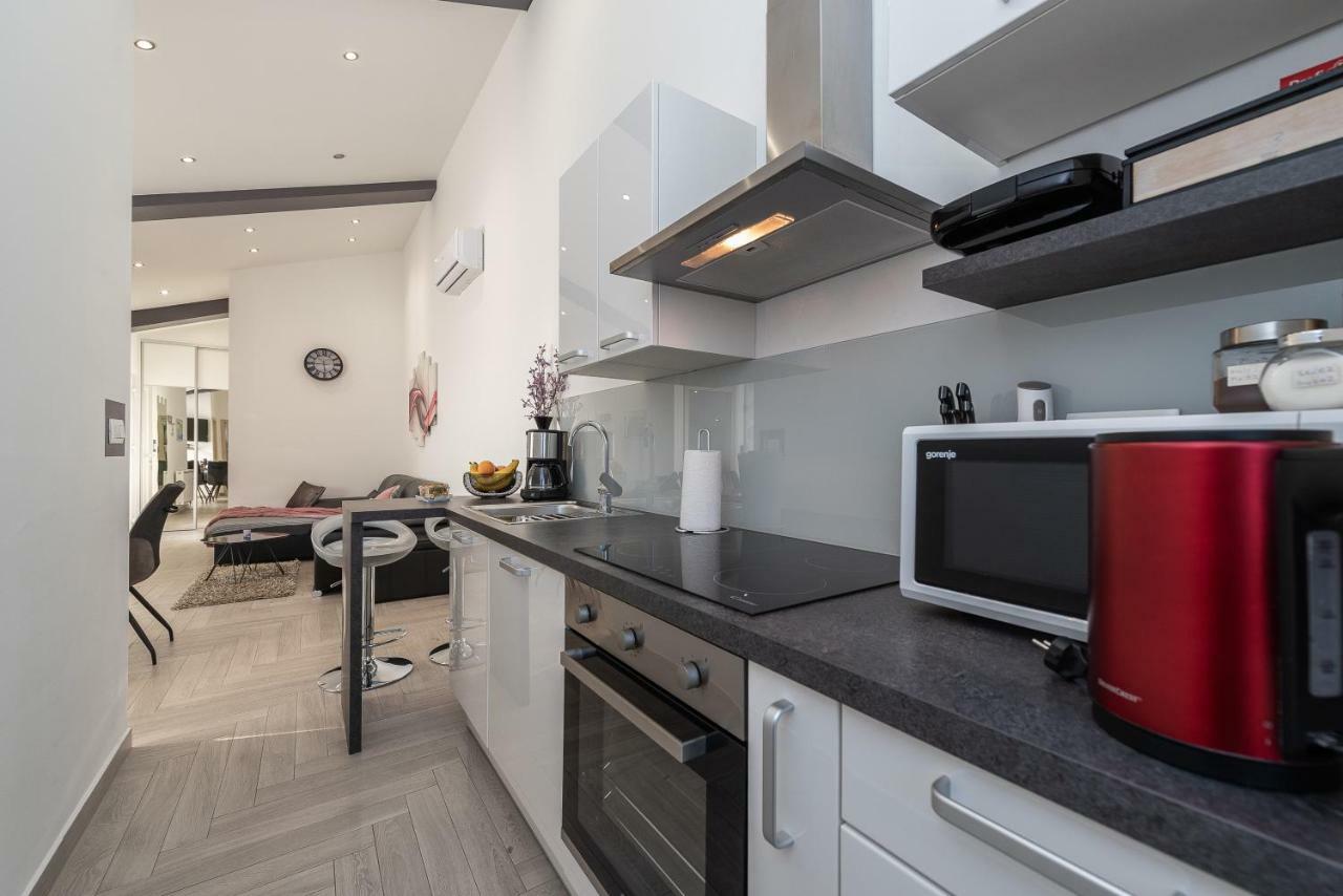 Apartments Luky Zadar Eksteriør bilde