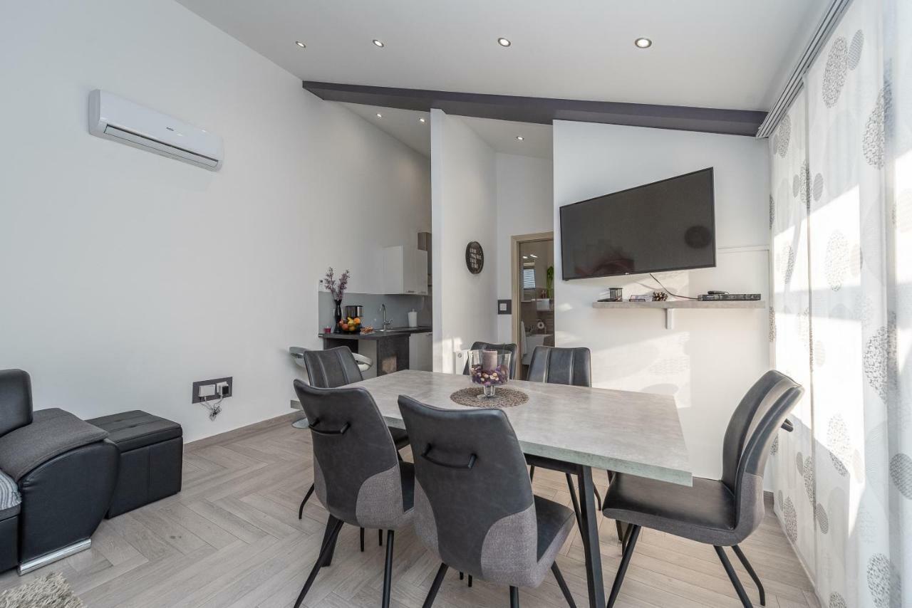 Apartments Luky Zadar Eksteriør bilde