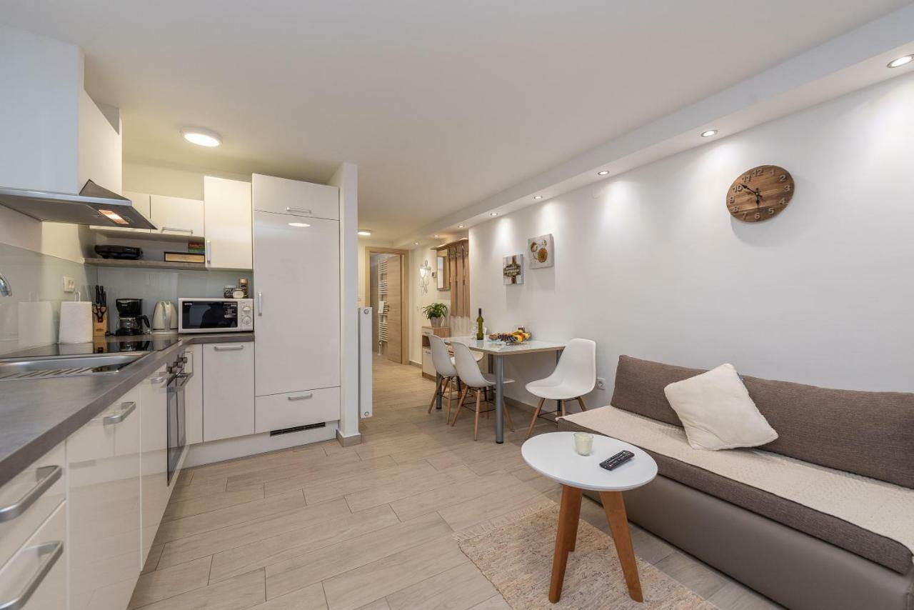 Apartments Luky Zadar Eksteriør bilde