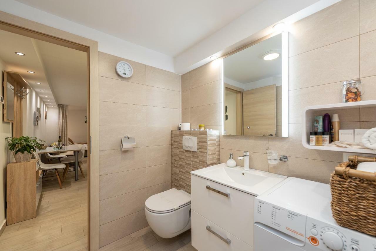 Apartments Luky Zadar Eksteriør bilde